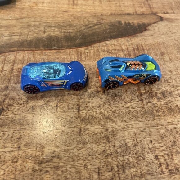 2014 Mattel Hot Wheels RD-03 Cast Model Race Car Blue Accelerators High Voltage - Picture 5 of 8